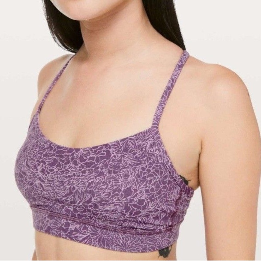 Lululemon floral flow y sports bra size 4